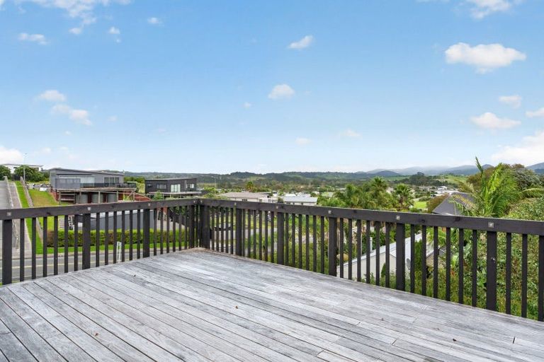 Photo of property in 1 Cullen Street, Mangawhai Heads, Mangawhai, 0505
