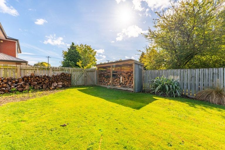 Photo of property in 30 Roseness Street, Palmerston, 9430