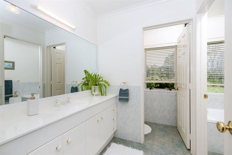 Photo of property in 72 Old Golf Road, Otorohanga, 3977