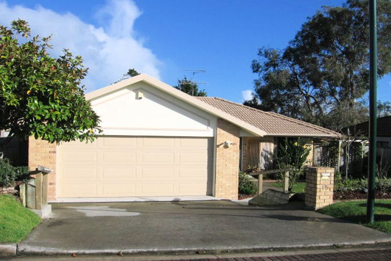 Photo of property in 15 Columbia Place, Albany, Auckland, 0632