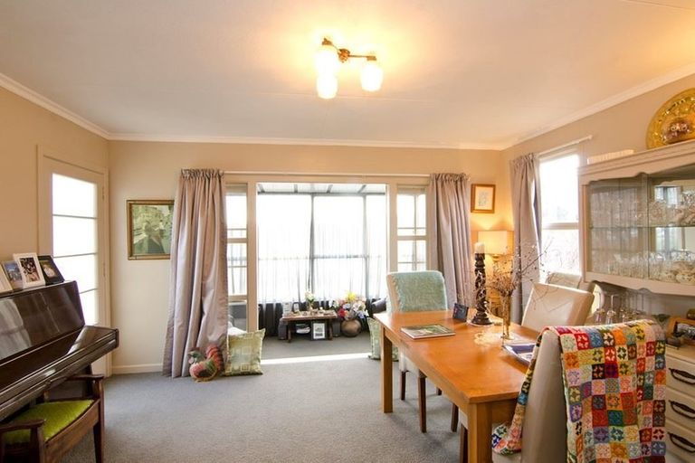 Photo of property in 111 Cheviot Street, Roxburgh, 9500