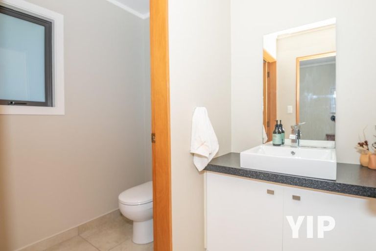 Photo of property in 8 Ramphal Terrace, Khandallah, Wellington, 6035