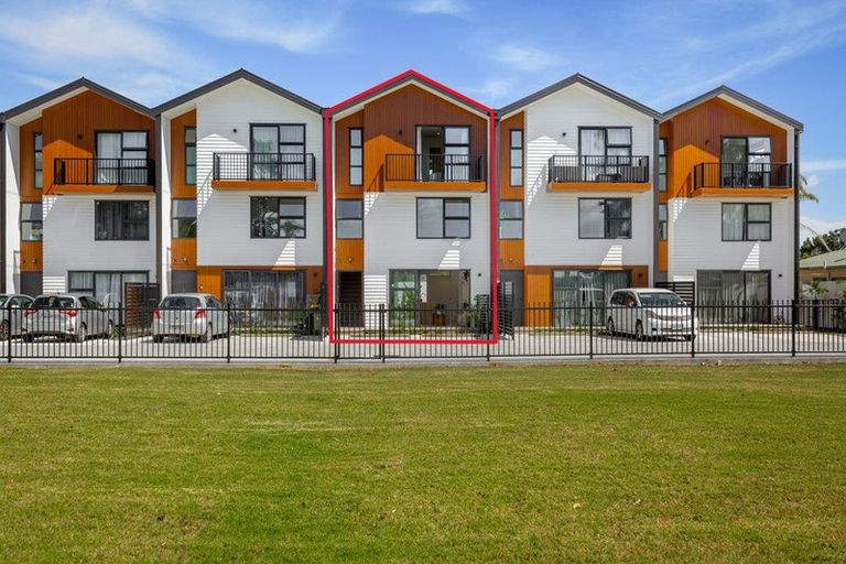 Photo of property in 26c Brennan Avenue, Te Atatu Peninsula, Auckland, 0610