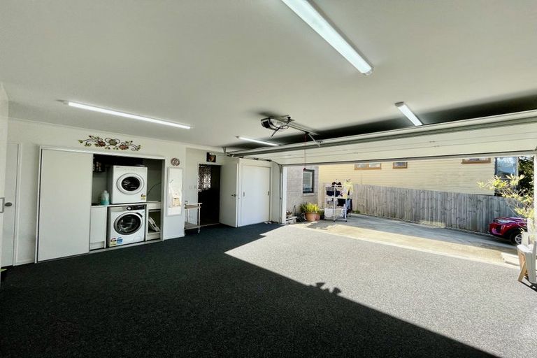 Photo of property in 19 Mason Street, New Lynn, Auckland, 0600