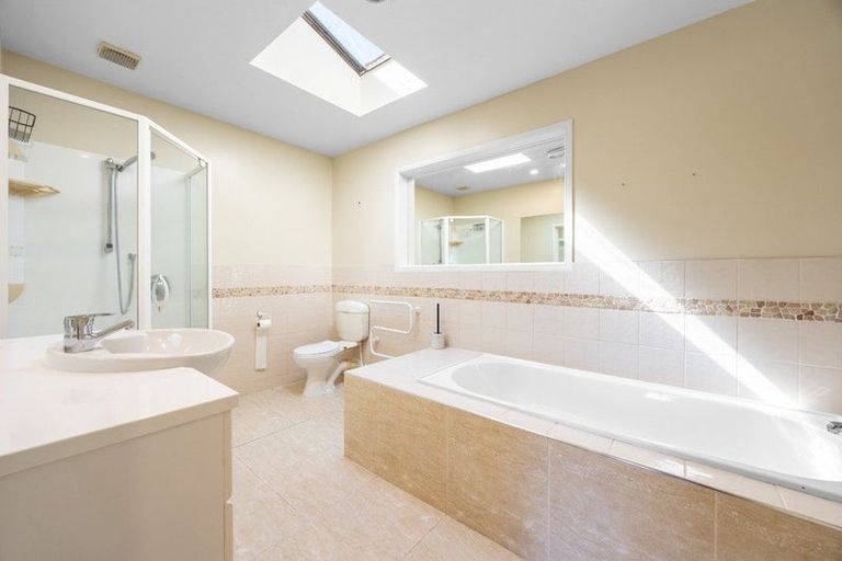 Photo of property in 9 Bristol Road, Whenuapai, Auckland, 0618