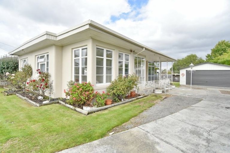 Photo of property in 327 Hills Road, Mairehau, Christchurch, 8013