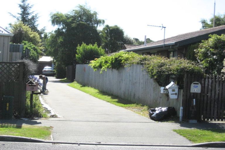 Photo of property in 17 Raymond Road, Bromley, Christchurch, 8062