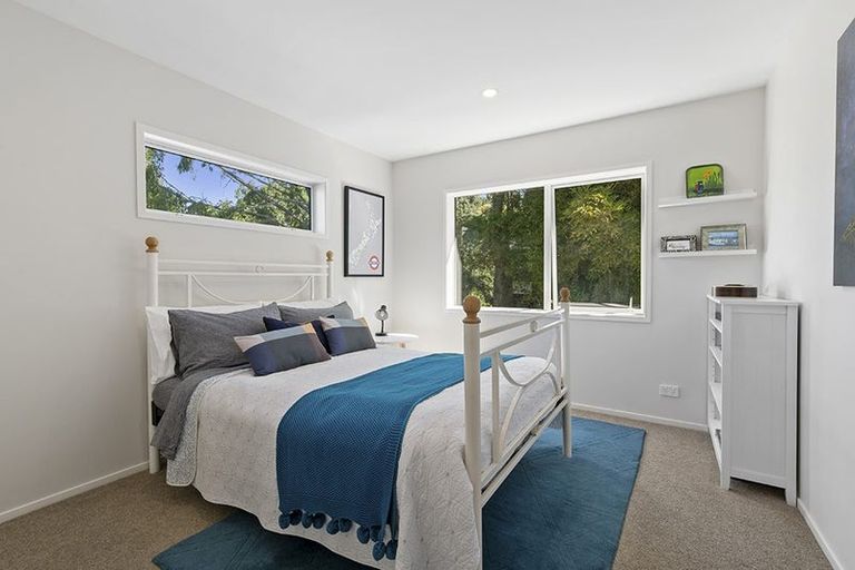 Photo of property in 92a Beach Road, Castor Bay, Auckland, 0620
