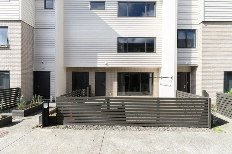 Photo of property in 9/30 Calvert Avenue, Mangere East, Auckland, 2024