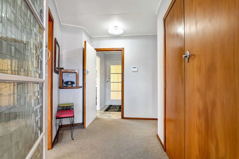 Photo of property in 2 Thames Street, Welbourn, New Plymouth, 4310