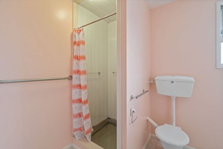 Photo of property in 17 Tudor Avenue, Ilam, Christchurch, 8041