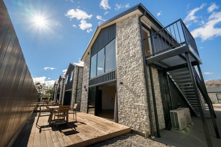 Photo of property in 43 Shortcut Road, Cromwell, 9310