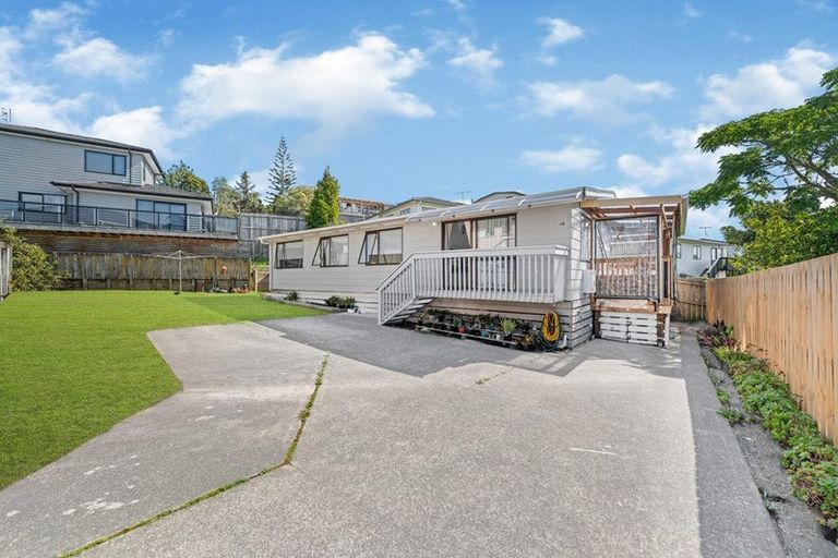 Photo of property in 4a Gallony Avenue, Massey, Auckland, 0614
