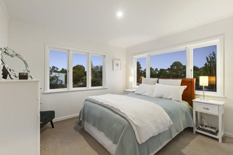 Photo of property in 9 Eskdale Road, Birkdale, Auckland, 0626