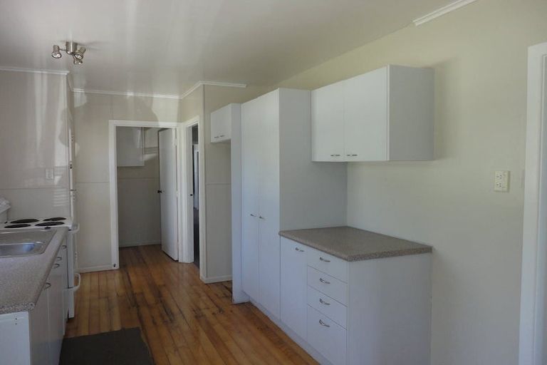 Photo of property in 620a Te Atatu Road, Te Atatu Peninsula, Auckland, 0610