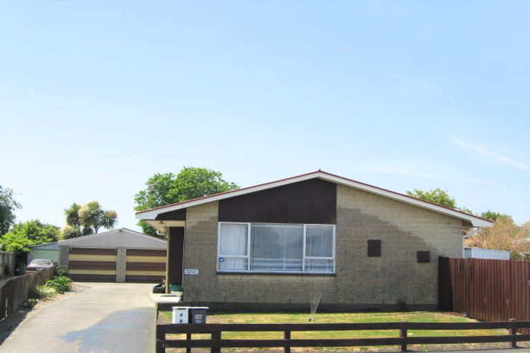 Photo of property in 5 Leonie Place, Aranui, Christchurch, 8061