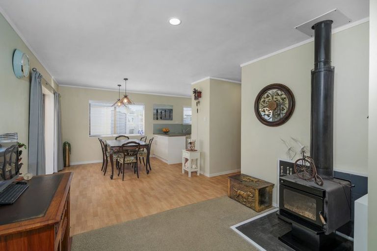 Photo of property in 28 Nicholas Avenue, Whitianga, 3510