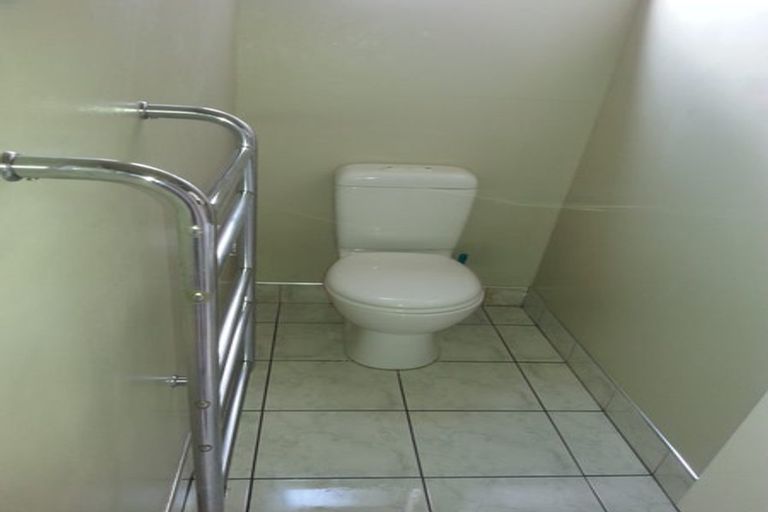 Photo of property in 32 Lynmouth Avenue, Karori, Wellington, 6012