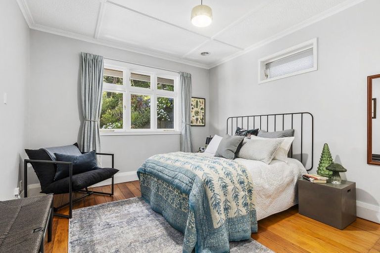 Photo of property in 19 Thorby Street, Northland, Wellington, 6012