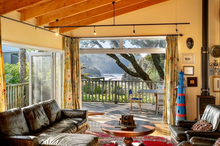 Photo of property in 122a Oratia Place, Onemana, Whangamata, 3691