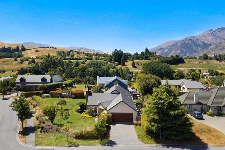 Photo of property in 2 Wellswood Way, Lower Shotover, Queenstown, 9371