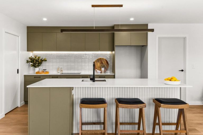 Photo of property in 23 George Yee Place, Taradale, 4112