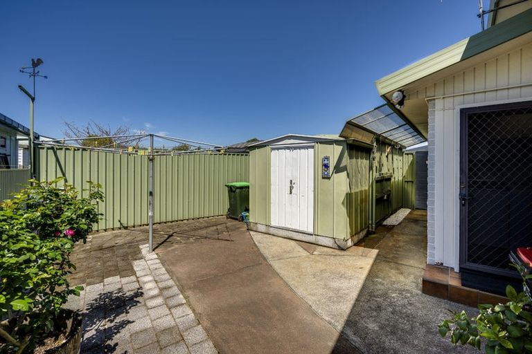 Photo of property in 6a Chester Street, Taradale, Napier, 4112