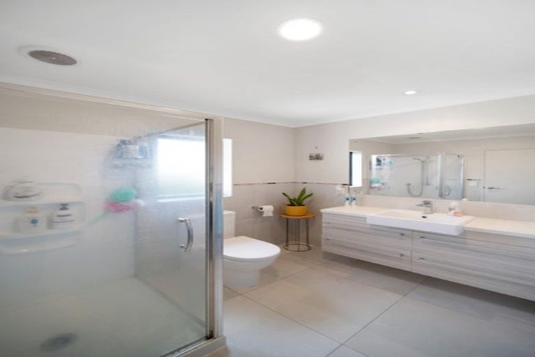 Photo of property in 35d Anselmi Ridge Road, Pukekohe, 2120