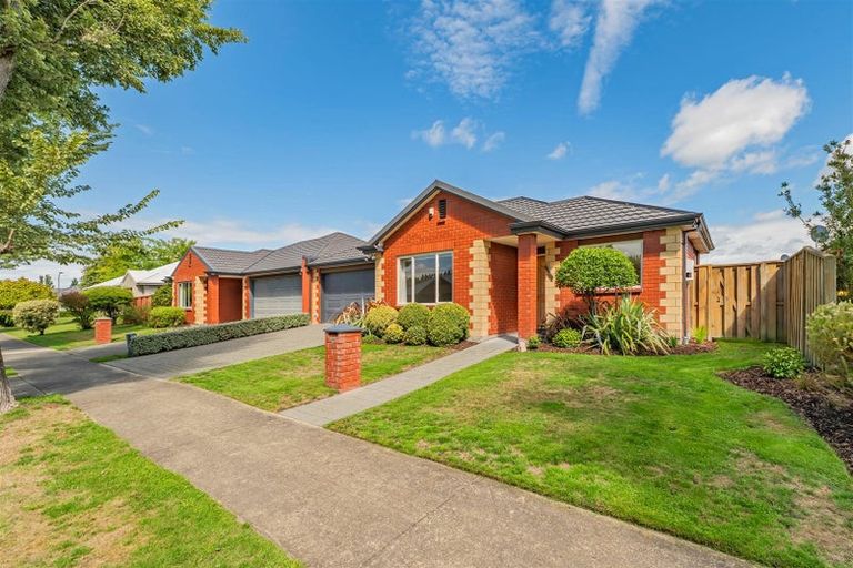 Photo of property in 4 Mistral Road, Northwood, Christchurch, 8051