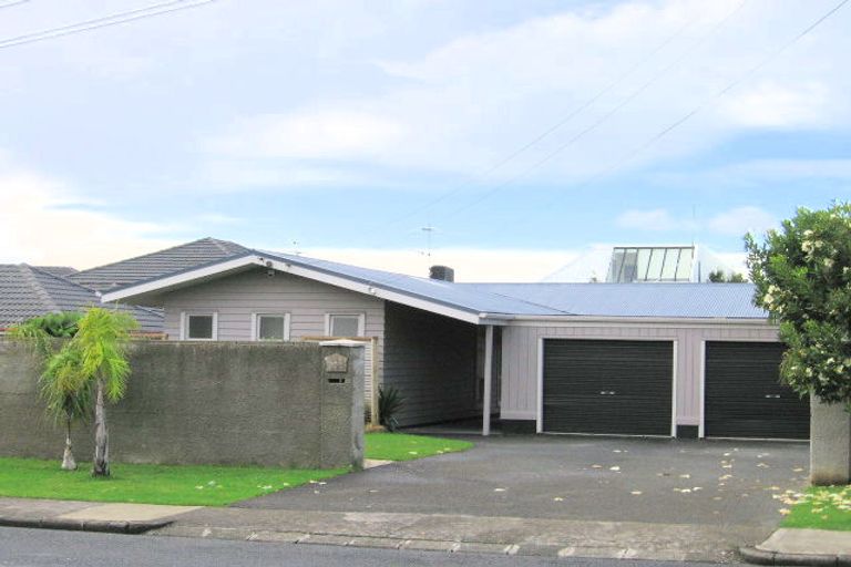 Photo of property in 2/138 Clovelly Road, Bucklands Beach, Auckland, 2012