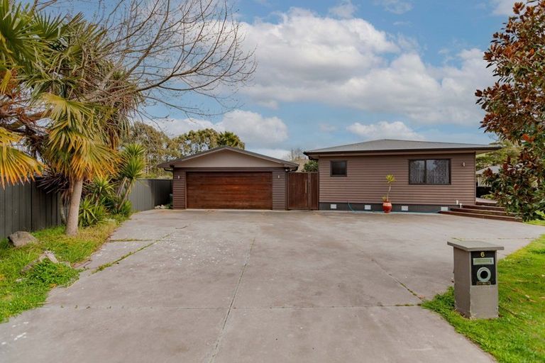 Photo of property in 6 Rochfort Street, Otane, 4202