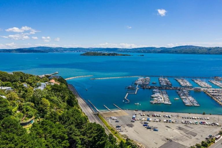 Photo of property in 23 Nikau Road, Point Howard, Lower Hutt, 5013