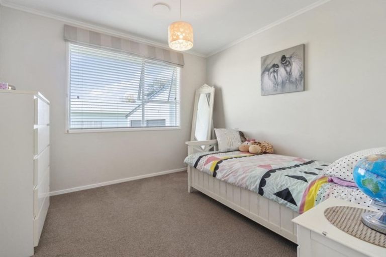Photo of property in 7 Redwood Drive, Massey, Auckland, 0614