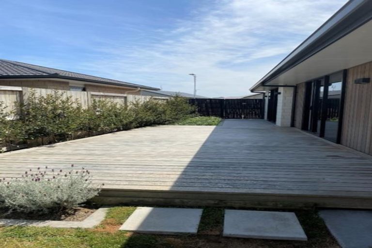 Photo of property in 79 Puhirake Crescent, Pyes Pa, Tauranga, 3112