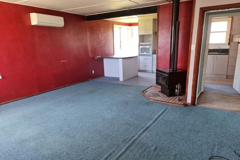 Photo of property in 32 Luff Place, Westport, 7825