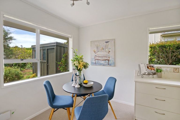 Photo of property in 49b Ngaio Road, Waikanae, 5036