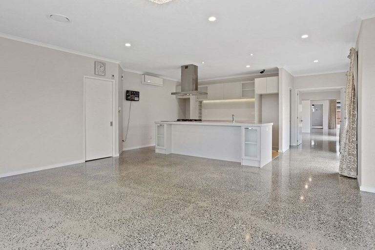 Photo of property in 35 Brockelbank Drive, Kaiapoi, 7630