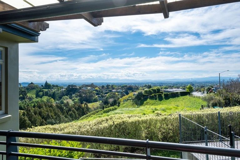 Photo of property in 57 Hikanui Drive, Havelock North, 4130