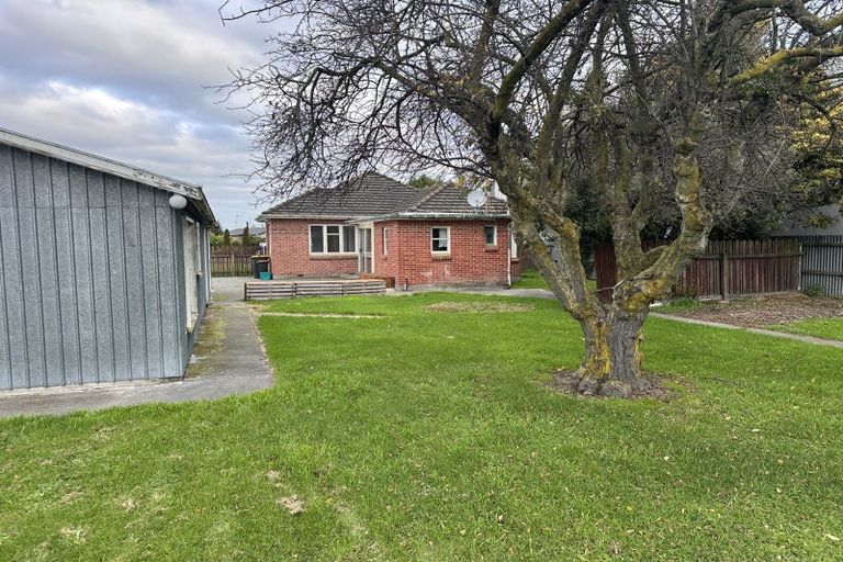 Photo of property in 122 Mcmurdo Street, Tinwald, Ashburton, 7700