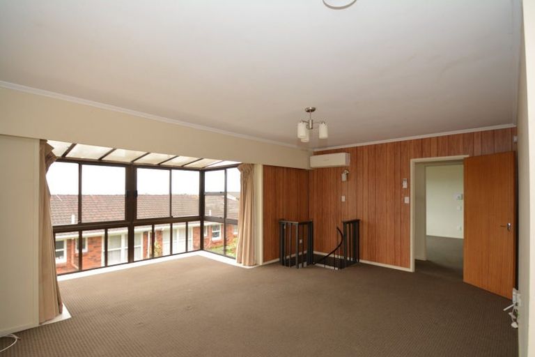 Photo of property in 1/20 Anne Road, Hillcrest, Auckland, 0627