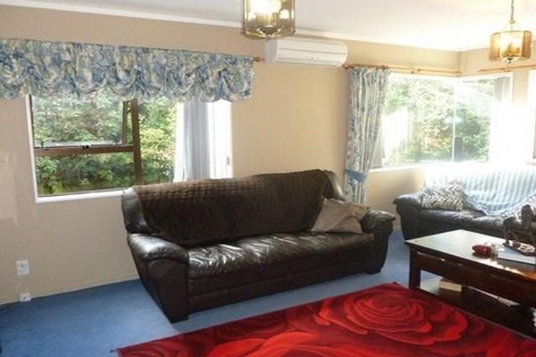 Photo of property in 14 Shackle Lane, Whitby, Porirua, 5024