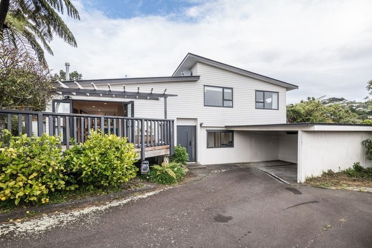 Photo of property in 3 Mcmahon Way, Paparangi, Wellington, 6037