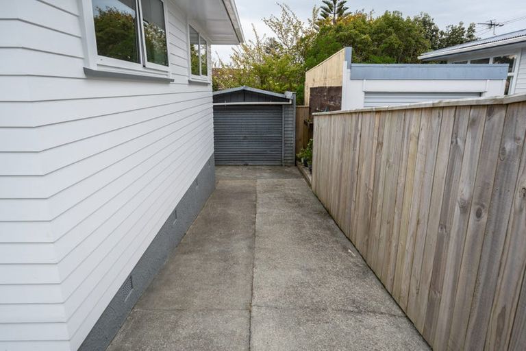 Photo of property in 48 Mark Avenue, Paparangi, Wellington, 6037