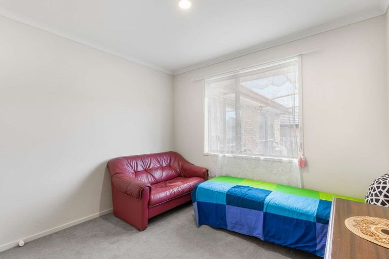 Photo of property in 37 Cabeleigh Drive, Helensville, 0800