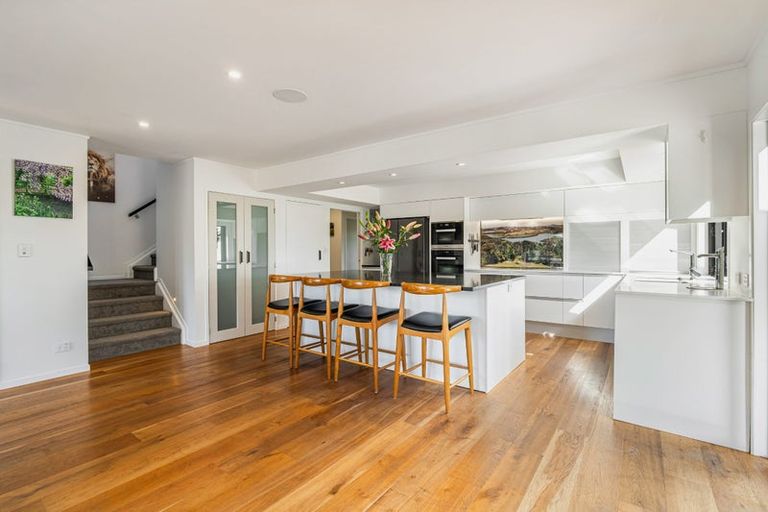 Photo of property in 143 Whangaparaoa Road, Red Beach, 0932