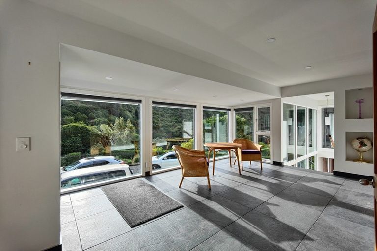 Photo of property in 183 South Karori Road, Karori, Wellington, 6012