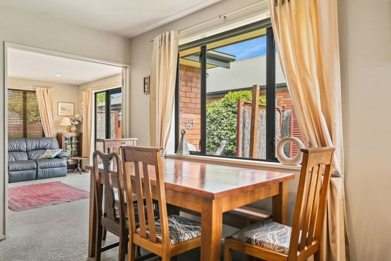 Photo of property in 184a Selwyn Street, Spreydon, Christchurch, 8024