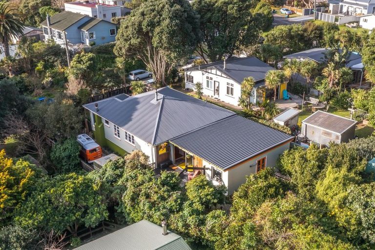 Photo of property in 40 Ocean Road, Paekakariki, 5034