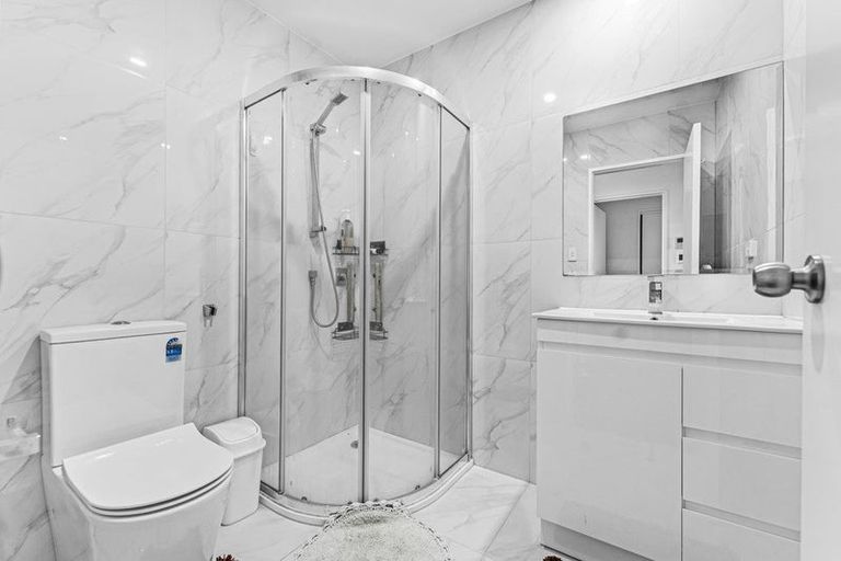 Photo of property in 127e Russell Road, Manurewa, Auckland, 2102