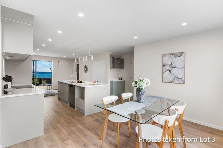 Photo of property in 1a Stottholm Road, Titirangi, Auckland, 0604